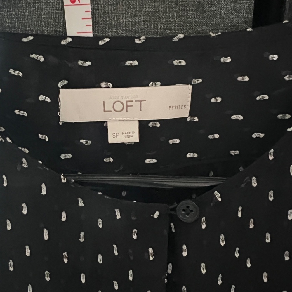 LOFT Black and White Patterned Blouse - Picture 3 of 3